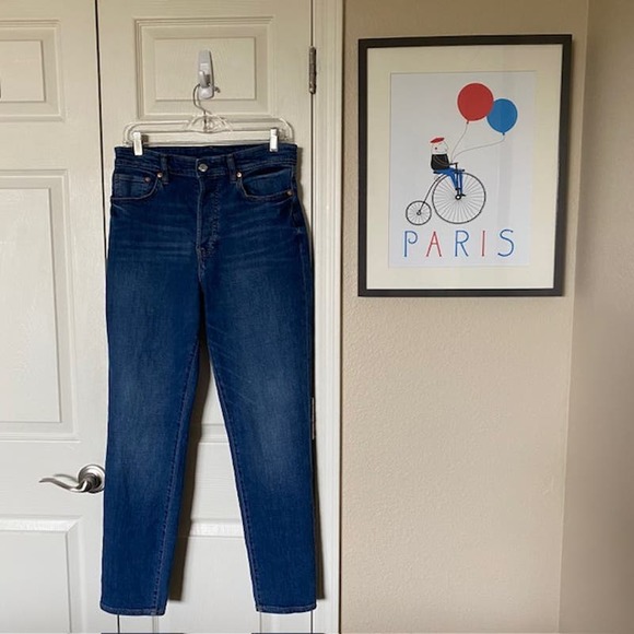 & Denim Mom Jeans Women's 8 Blue Straight Leg High Rise Button Fly - Picture 8 of 10